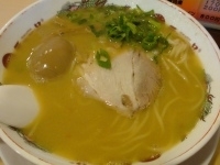 「ラーメン（2号）（+味玉）680円→無料券使用0円+100円=1」@天下一品 神田店の写真