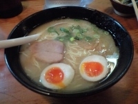 「味玉入り（780円）」@らーめん 頭の写真