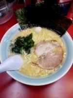 「醤油ラーメン+ライス」@横浜家系ラーメン 立川 壱七家の写真