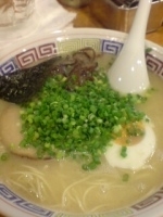 「03長浜塩ラーメン（10秒）\600+12替玉（10秒）\150」@ハングリードラゴンの写真