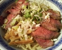 「油そば（要確認） チャーシュー」@燦燦斗の写真