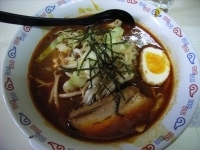 「炙りチャーシューカレーチーズラーメン ライス付」@魔女のカレーの写真