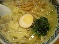 「塩ワンタンメン（刀切麺）780円」@中国ラーメン 揚州商人 千葉都町店の写真