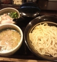 「極味太切つけ麺（醤油）あつもり」@麺創房 無敵家の写真