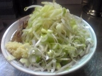 「らーめん（ねぎ、野菜ニンニクましまし）」@ラーメン大 下高井戸店の写真