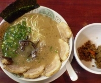 「チャーシューメン+辛そぼろ+替え玉×2」@博多長浜らーめん 楓神の写真