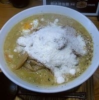 「味噌カレーらーめん+粉チーズ」@ラーメン 銀次の写真