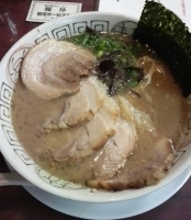 「チャーシューめん（ハリガネ）+替え玉（ハリガネ）+辛そぼろ」@博多長浜らーめん 楓神の写真