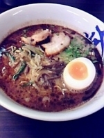 「黒らぁめん 550円」@一龍の写真