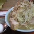 ラーメン 麺硬め、全増し!（にんにく、脂、野菜）750円+生玉子