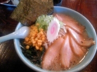 「塩チャーシュー（麺カタメ）￥830」@ラーメンショップ 佐野店の写真