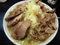 「ラーメン 豚 こま切れ豚 （ニンニク 濃い目）」@らーめん大 高円寺店の写真