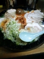 「ダブル（ホルモン&チャーシュー）」@屋台ラーメンとんこつ貴生の写真