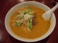 「秘伝の四川担々麺」@武夷菜館 関内本店の写真