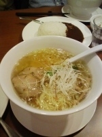 「支那そば半カレーセット￥1,000」@支那そば屋 インデアンの写真