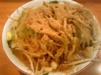 「小ラーメン+魚粉（ノーコール）」@ラーメン二郎 八王子野猿街道店2の写真