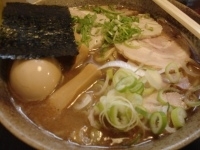 「渓らーめん（太麺に変更）+味玉+チャーシュー」@食処 渓の写真