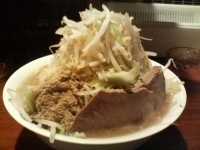 「ラーメン（野菜多め） +魚粉」@ラーメンむねやの写真