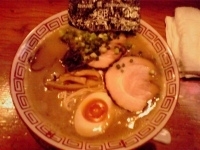 「響らぁめん（ハリガネ）+替え玉（ハリガネ）」@九州麺酒房 響の写真