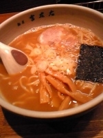 「大盛らーめん（800円）」@麺屋吉左右の写真