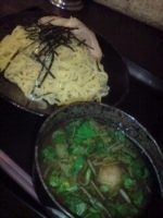 「つけめん（小,200g）+煮玉子\800」@もちもちの木 新宿店の写真