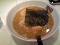 「黒<細麺>+味玉（800円）」@麺屋 のすけの写真