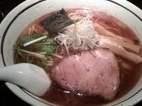 「鶏油魚粉ソバ（醤油）\750」@我流旨味ソバ 地雷源の写真