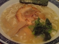 「とんこつしょう油らーめん650円」@らー麺にしかわの写真