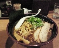 「焦がし醤油ラーメン」@めんたつの写真