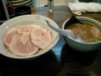 「チャーシューつけ麺（青）（1000円）」@こってりらーめん 誉の写真