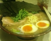 「のり玉ラーメン」@神田ラーメン わいず 神田本店の写真