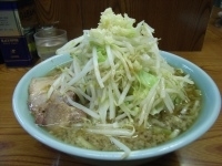 「小ラーメン600円（麺硬め、ヤサイ・ニンニク・カラメ）」@ラーメン二郎 亀戸店の写真