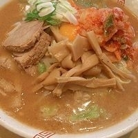 「キムチ納豆みそラーメン」@中野製麺所直営店 めぐさめんこの写真