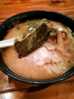 「らーめん（醤油）+本格めんたいにぎり」@久留米らーめん 鐵釜 横浜支店の写真