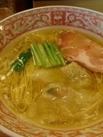 「うしお+ビール」@三四郎の写真