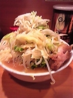 「小ラーメン（ニンニクマシマシ+野菜マシマシ）」@ラーメン二郎 八王子野猿街道店2の写真