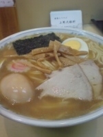 「中華そば+サービスで味付玉子 680円」@上野大勝軒の写真