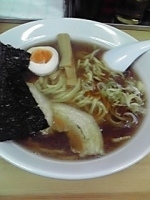 「やの屋醤油らーめん」@中華そば やの屋の写真