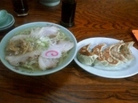 「生姜チャーシューメン\840+餃子\399」@小三郎の写真