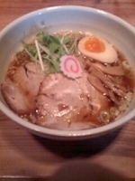 「「特製醤油ラーメン」+「ネギトッピング」」@ジョニーヌードルの写真