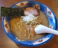 「醤油ラーメン」@らーめん てつや 東京高円寺店の写真