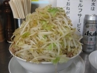 「油そば 野菜マシマシ にんにく 脂 味濃い目 大盛り 魚粉 玉ね」@らーめん大 池袋店の写真