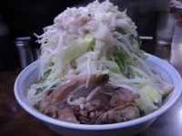 「大ブタ（900円）」@ラーメン二郎 めじろ台法政大学前店の写真