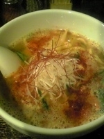 「紅白麺合戦 780円 ※12月限定メニュー」@鶏の穴の写真