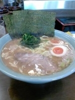 「ラーメン中固たまご のり増し」@寿々㐂家の写真