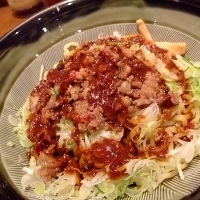 「麻辣麺 680円+ライス（食べ放題）キムチ付き 100円」@麻辣麺 雷伝 渋谷店の写真