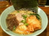 「キムチラーメン」@横浜家 西口店の写真