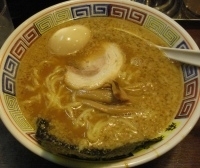 「Bセット（ラーメン+半チャーシュー丼）+半熟味付玉子」@麻布ラーメン 芝浦店の写真