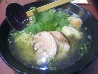 「海老ワンタン入り塩らー麺 ￥1,100-」@銀座City Noodle 塩らー麺 本丸亭の写真