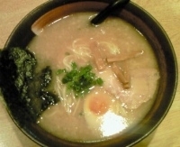 「豚骨醤油ラーメン(650円)」@らーめん中田家の写真